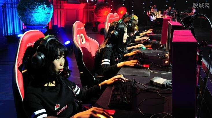 也是对两队 也是对两队